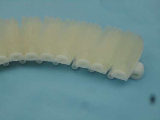 LF63J Flexible gripper conveyor chains for elevating bottle gripping systems POM materials food grade