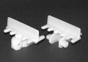 LF83I Flexible conveyor chains with cleats for aluminium modular systems materials POM white