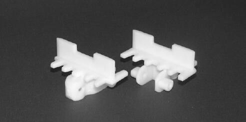 LF103D Cleated flexible conveyor chains for modular conveyor systems materials pom white color